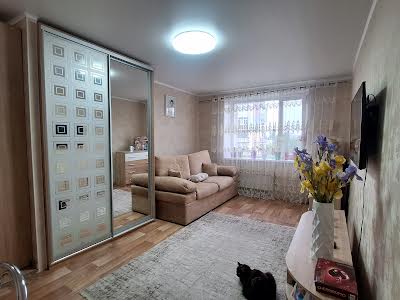 квартира за адресою Героїв України вул. (Героїв Сталінграду), 8