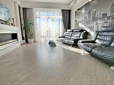 квартира за адресою Пелина проспект, 18