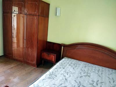 квартира за адресою Топольна вул., 12