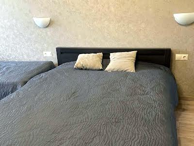 квартира за адресою Святослава Караванського вул. (Жуковського), 9