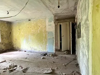 комерційна за адресою Міру, 21