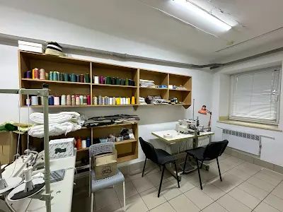 комерційна за адресою Морехідна вул., 1