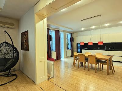 квартира за адресою Дмитрівська вул., 56