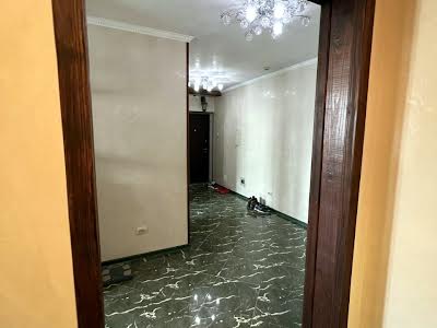 квартира за адресою Срібнокільська вул., 1