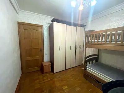 квартира за адресою Братиславська вул., 36/2