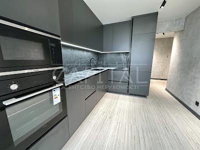 квартира за адресою Михайла Максимовича вул. (Онуфрія Трутенка), 32-Б