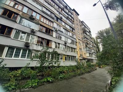 квартира за адресою Євгена Коновальця вул. (Щорса), 35