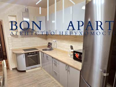 квартира за адресою Миколи Гулака вул., 4