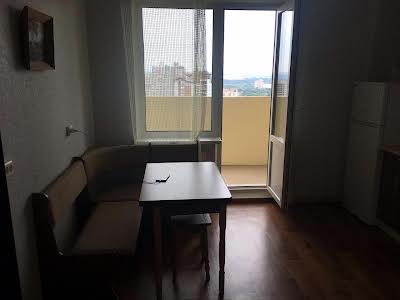 квартира за адресою кургузова, 11б
