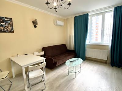квартира за адресою Михайла Максимовича вул. (Онуфрія Трутенка), 3д