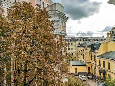 квартира по адресу Десятинная ул., 1/3
