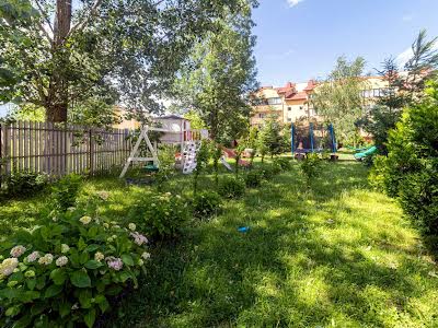 квартира по адресу Мікльоша Карла, 3