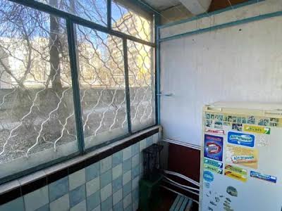 квартира за адресою житловий масив Тополя-2 вул., 12