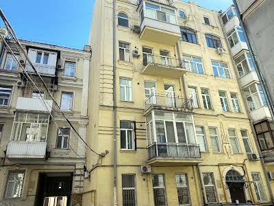 квартира по адресу Шота Руставели ул., 33-Б