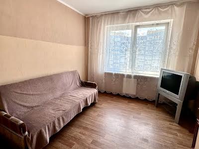 квартира за адресою Софії Русової вул., 7