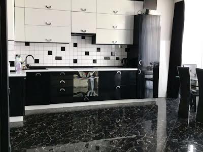 квартира за адресою Регенераторна вул., 4