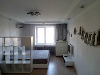 квартира за адресою Ільфа та Петрова вул., 35