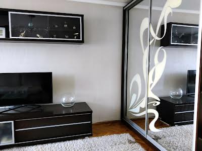 квартира за адресою Академіка Доброхотова вул., 15
