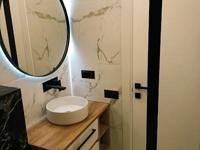 квартира за адресою Отця Блавацького, 8