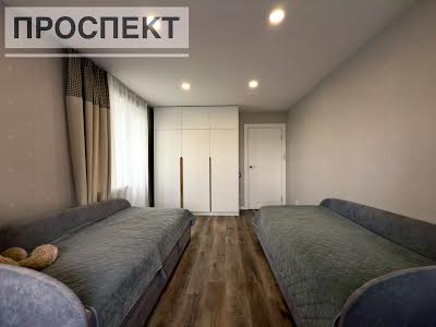 квартира по адресу Михаила Лушпы просп., 2/2
