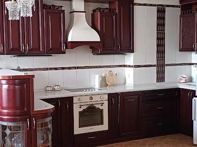квартира за адресою Краснова, 2