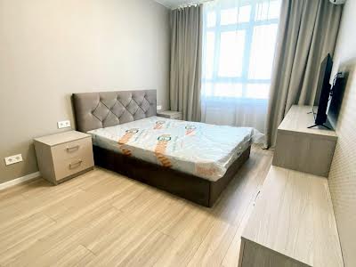 квартира за адресою Миколи Гулака вул., 4
