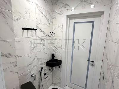квартира за адресою Зарічна вул., 6