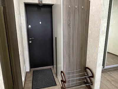 квартира за адресою Практична вул., 8