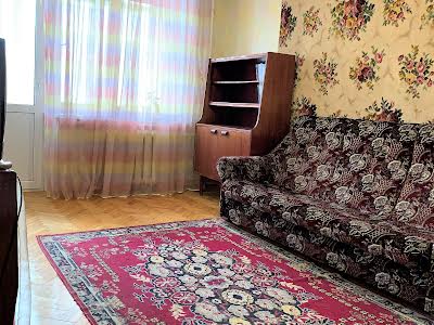 квартира по адресу Строителей ул., 12-А