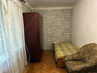 квартира за адресою Виговського, 37