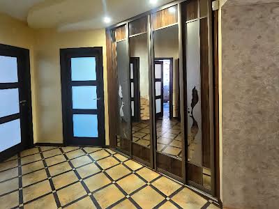 квартира за адресою Курбаса, 7