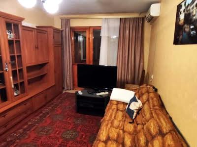 квартира за адресою Одеса, Академіка Корольова вул., 42