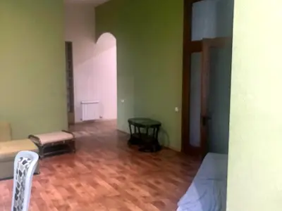 квартира за адресою Європейська вул. (Карла Маркса), 75
