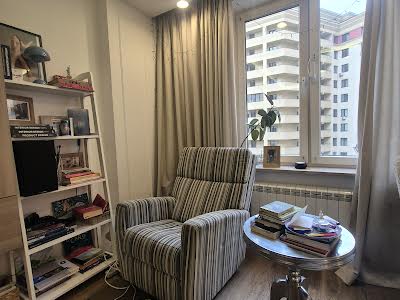 квартира за адресою Дмитрівська вул., 75