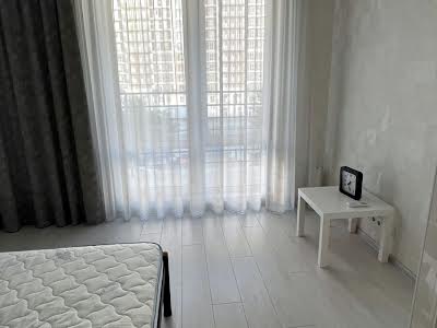 квартира за адресою Практична вул., 8