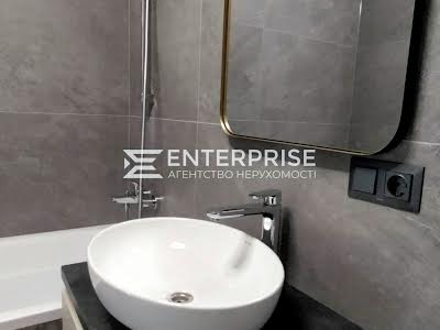 квартира за адресою вул. Паркова, 1