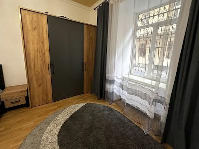квартира по адресу Менцинского ул., 6