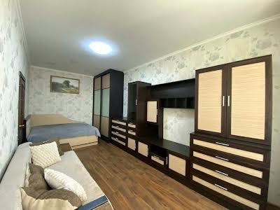 квартира за адресою Асташкіна вул. (Крива), 29