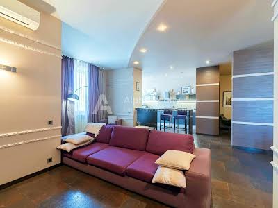 квартира за адресою Дмитрівська, 82