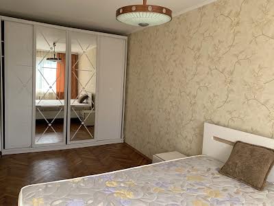 квартира за адресою Івана Микитенка вул., 5