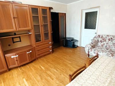 квартира за адресою Академіка Заболотного вул., 20