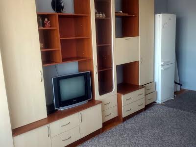 квартира за адресою Наукова вул., 10