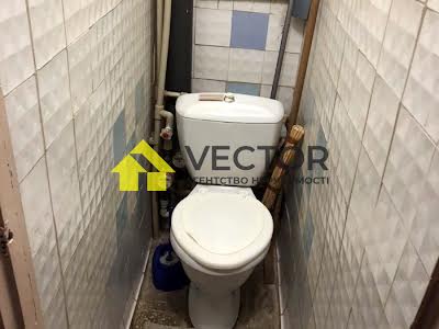 квартира за адресою Навроцького вул., 7