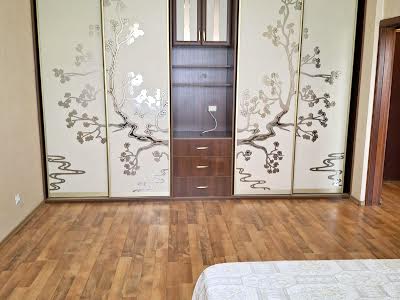 квартира за адресою Машинобудівників вул., 17 а