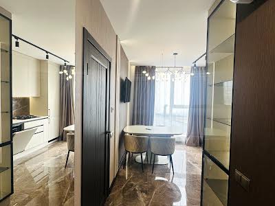 квартира за адресою Залізнична вул., 9
