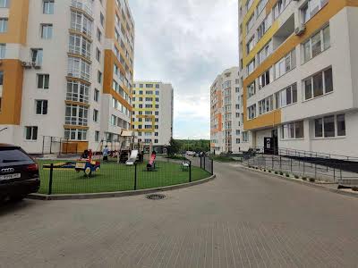 квартира за адресою Івана Величковського вул., 13