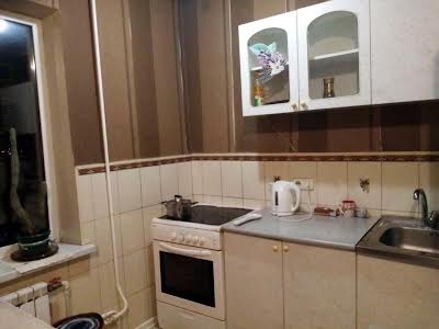 квартира по адресу Ревуцкого ул., 13