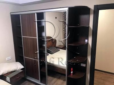 квартира за адресою Ярослава Гашека бульв., 10