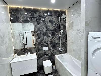 квартира за адресою Краснова вул., 3а