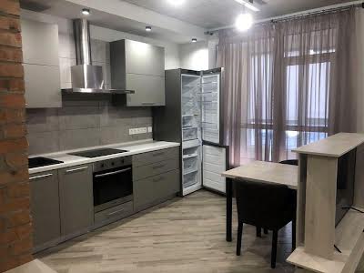 квартира за адресою Правди просп., 45а